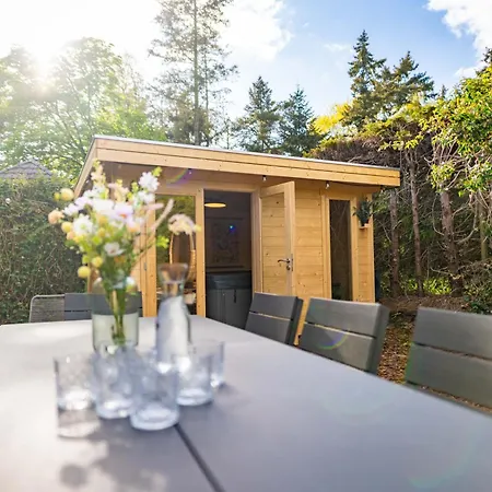 Luxe Wellnesshuis Op De Veluwe בית נופש לונטרן